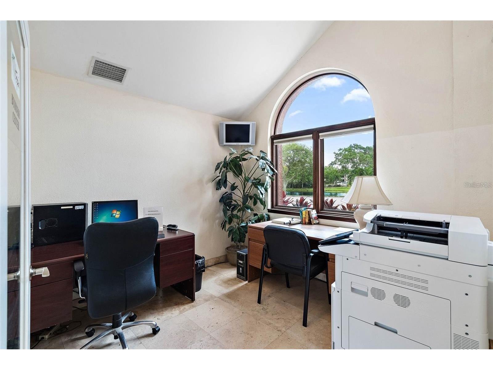 10265 Gandy Boulevard N #1002 Saint Petersburg FL 33702 TB8506789 image74