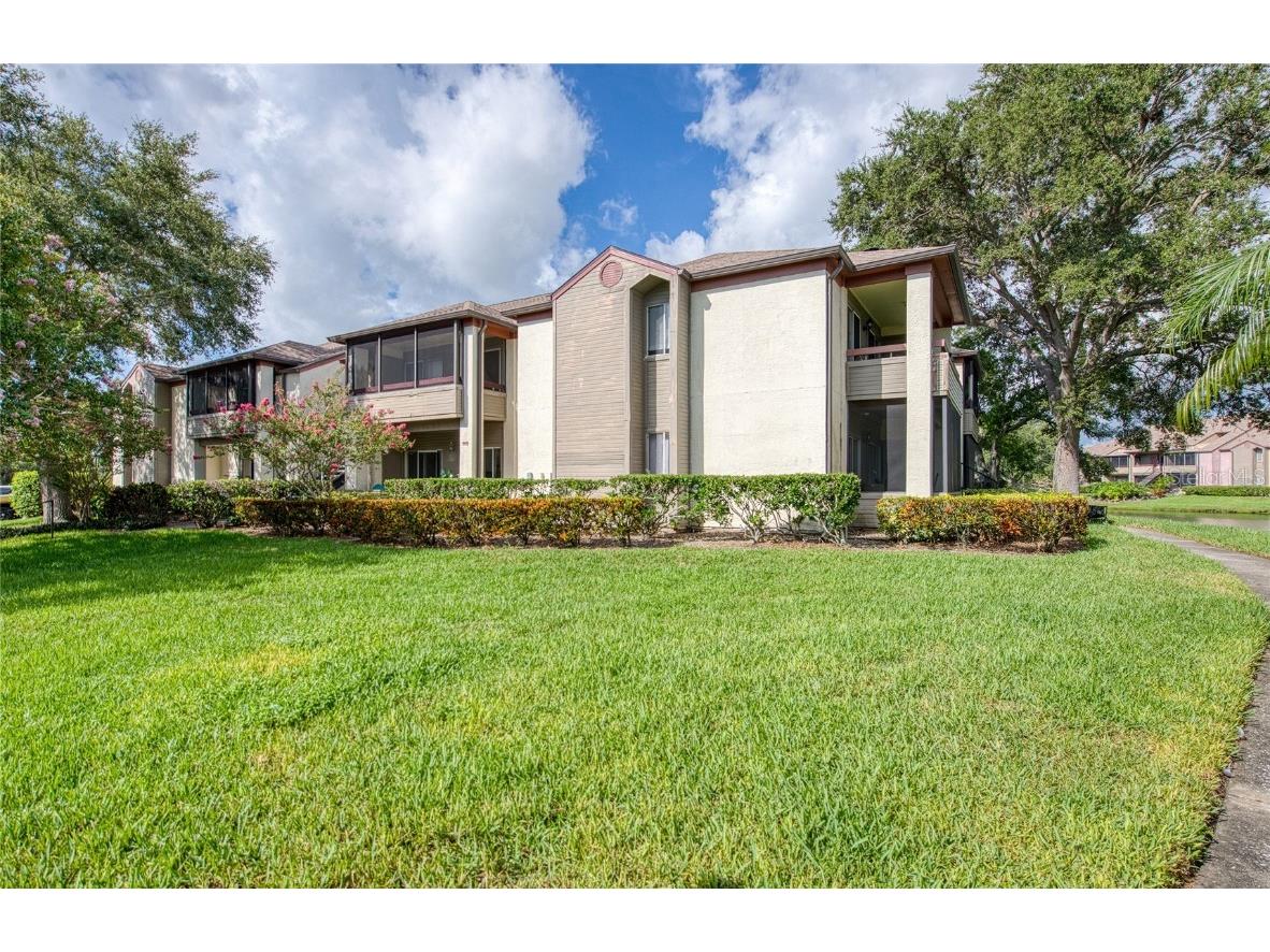 10265 Gandy Boulevard N #1103 Saint Petersburg FL 33702 TB8415207 image1