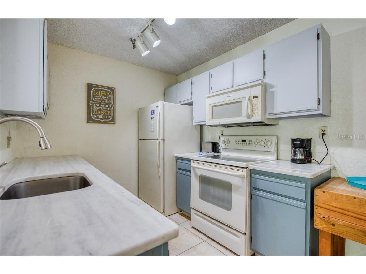 10265 Gandy Boulevard N #1103 Saint Petersburg FL 33702 TB8415207 image10