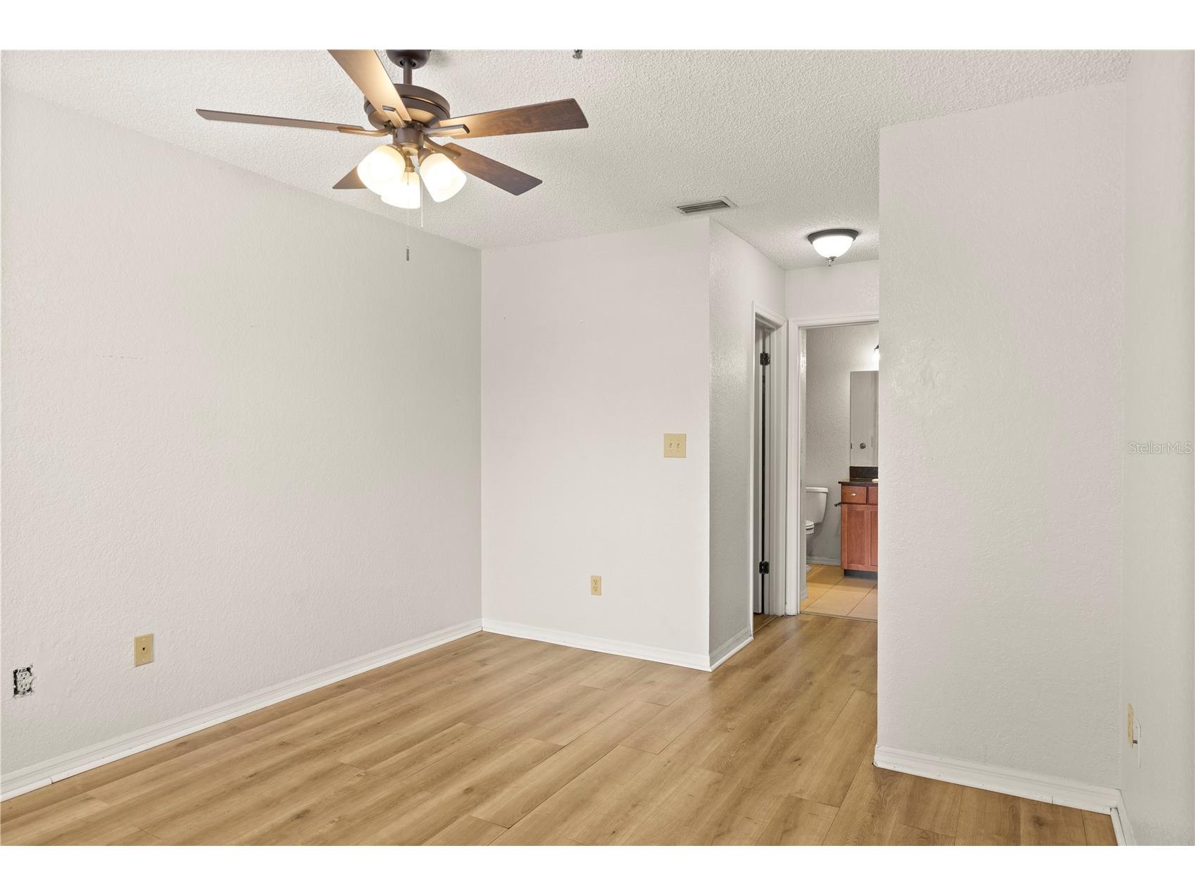 10265 Gandy Boulevard N #1401 Saint Petersburg FL 33702 A4686329 image18