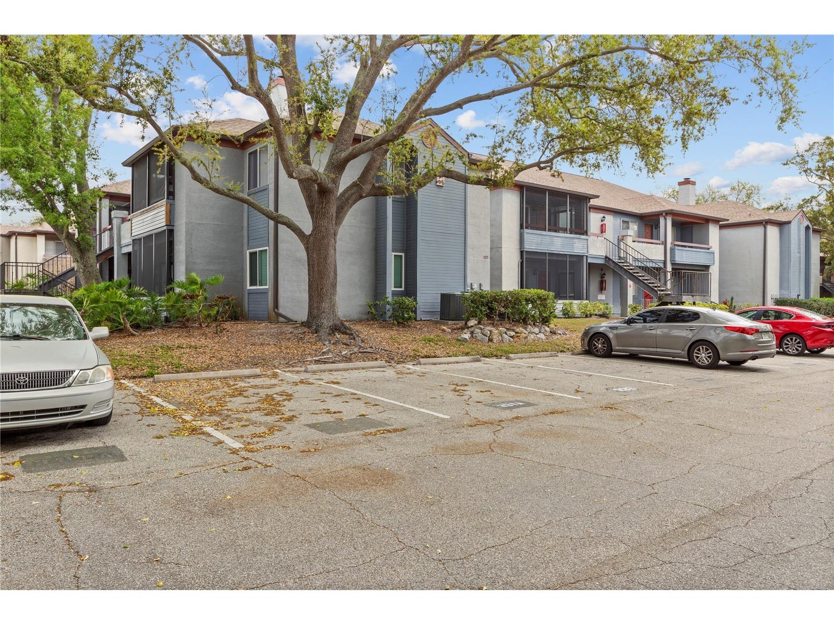 10265 Gandy Boulevard N #1401 Saint Petersburg FL 33702 A4686329 image2