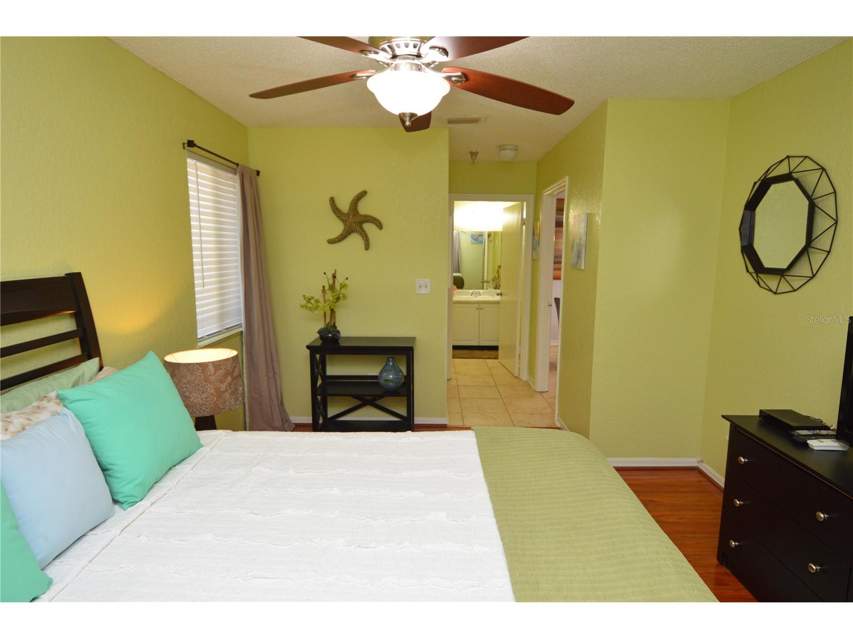 10265 Gandy Boulevard N #1405 Saint Petersburg FL 33702 TB8478115 image37