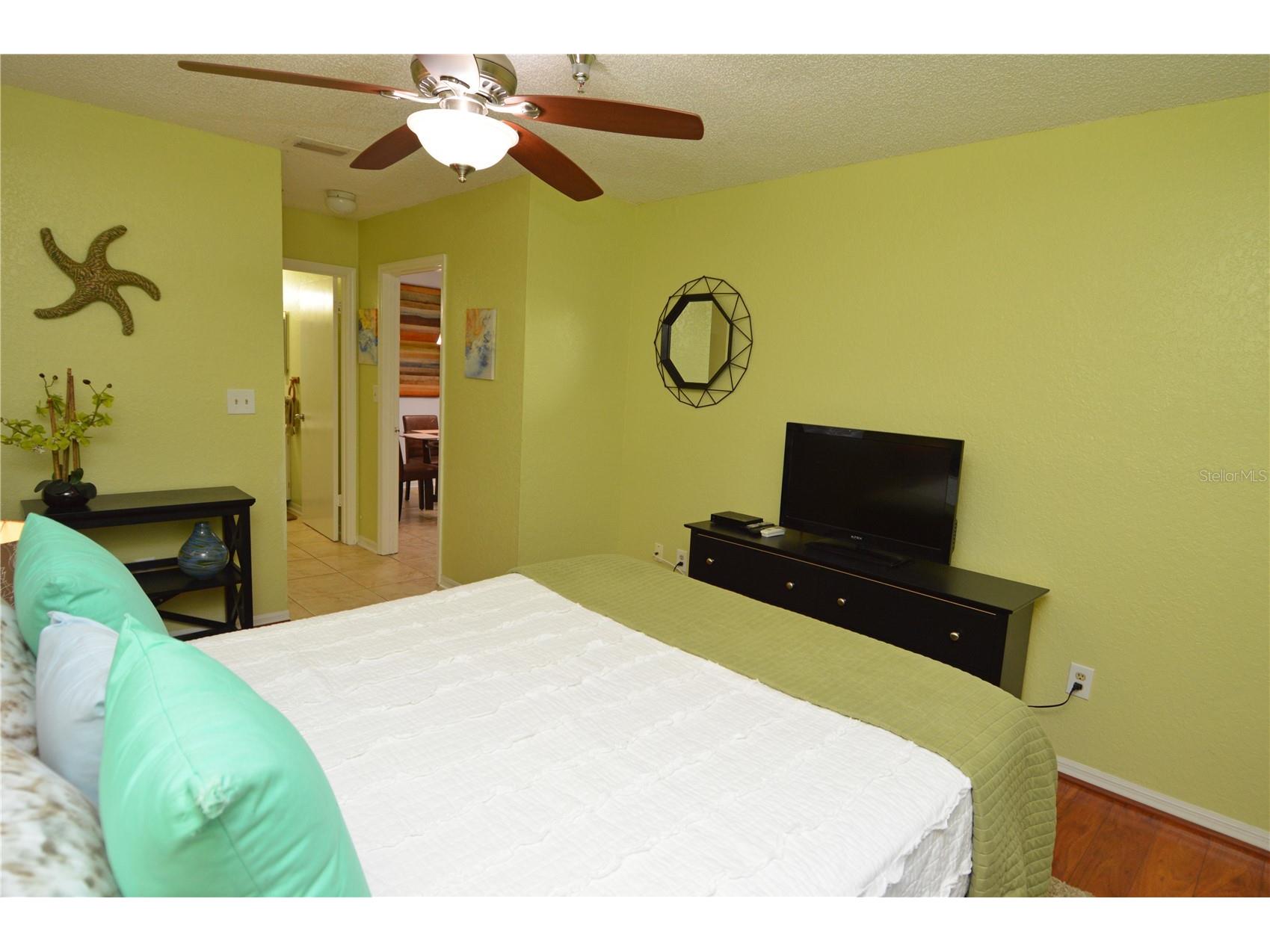 10265 Gandy Boulevard N #1405 Saint Petersburg FL 33702 TB8478115 image38