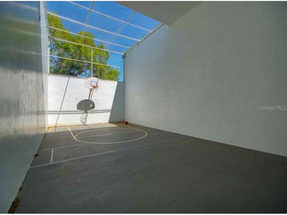 10265 Gandy Boulevard N #1405 Saint Petersburg FL 33702 TB8478115 image65
