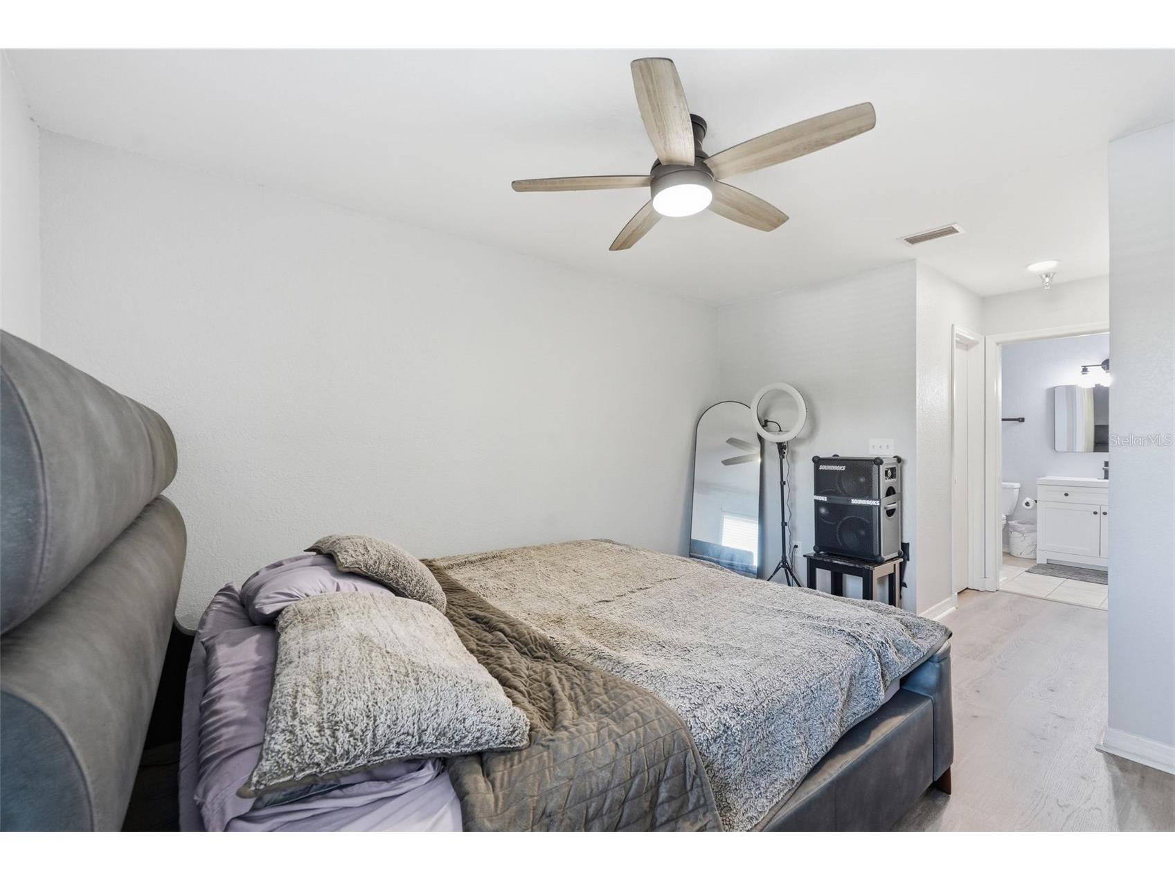 10265 Gandy Boulevard N #1415 Saint Petersburg FL 33702 TB8482397 image16