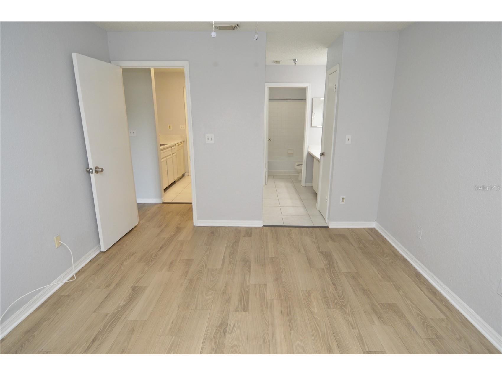 10265 Gandy Boulevard N #1511 Saint Petersburg FL 33702 TB8498967 image32