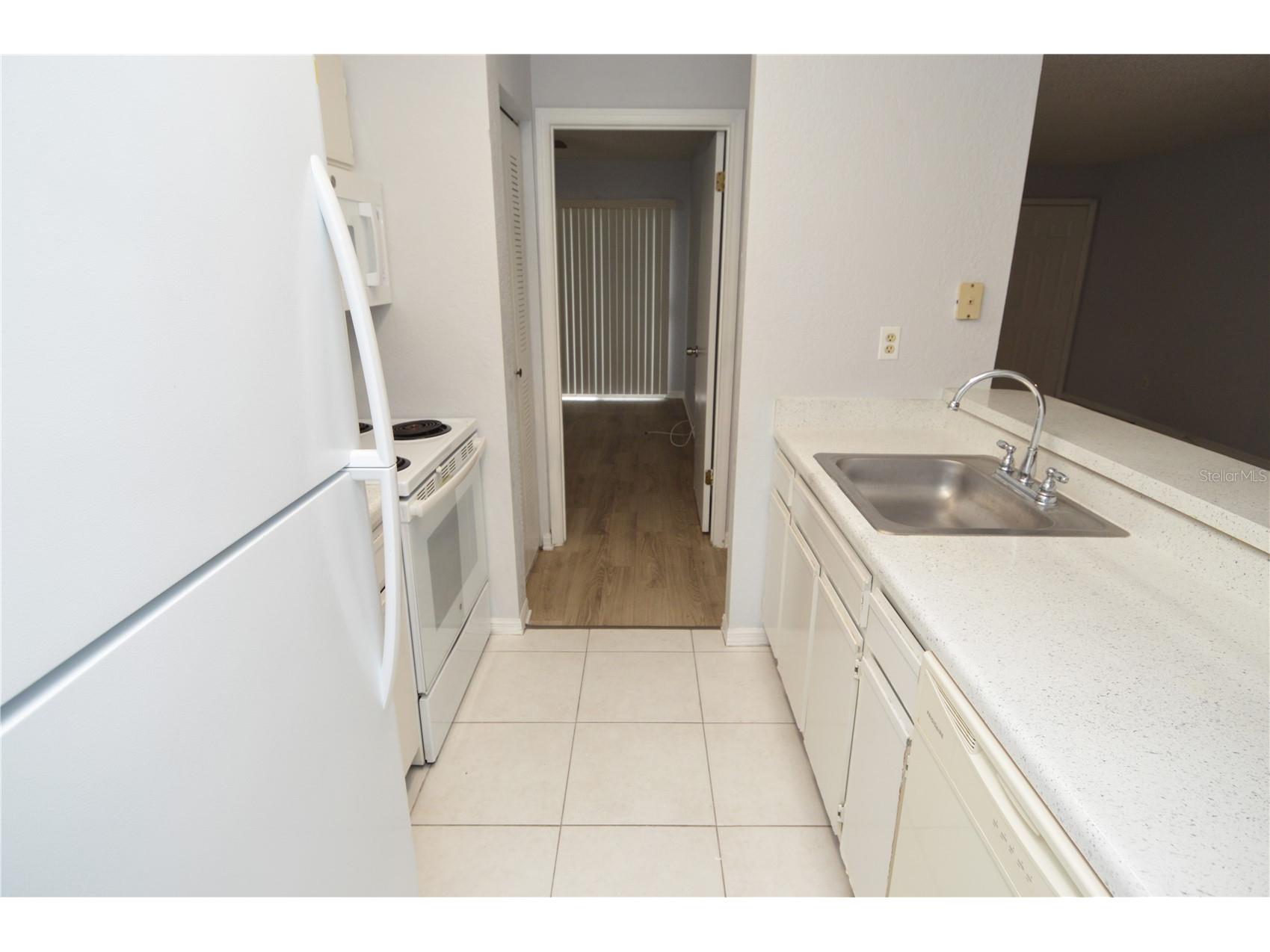 10265 Gandy Boulevard N #1511 Saint Petersburg FL 33702 TB8498967 image9
