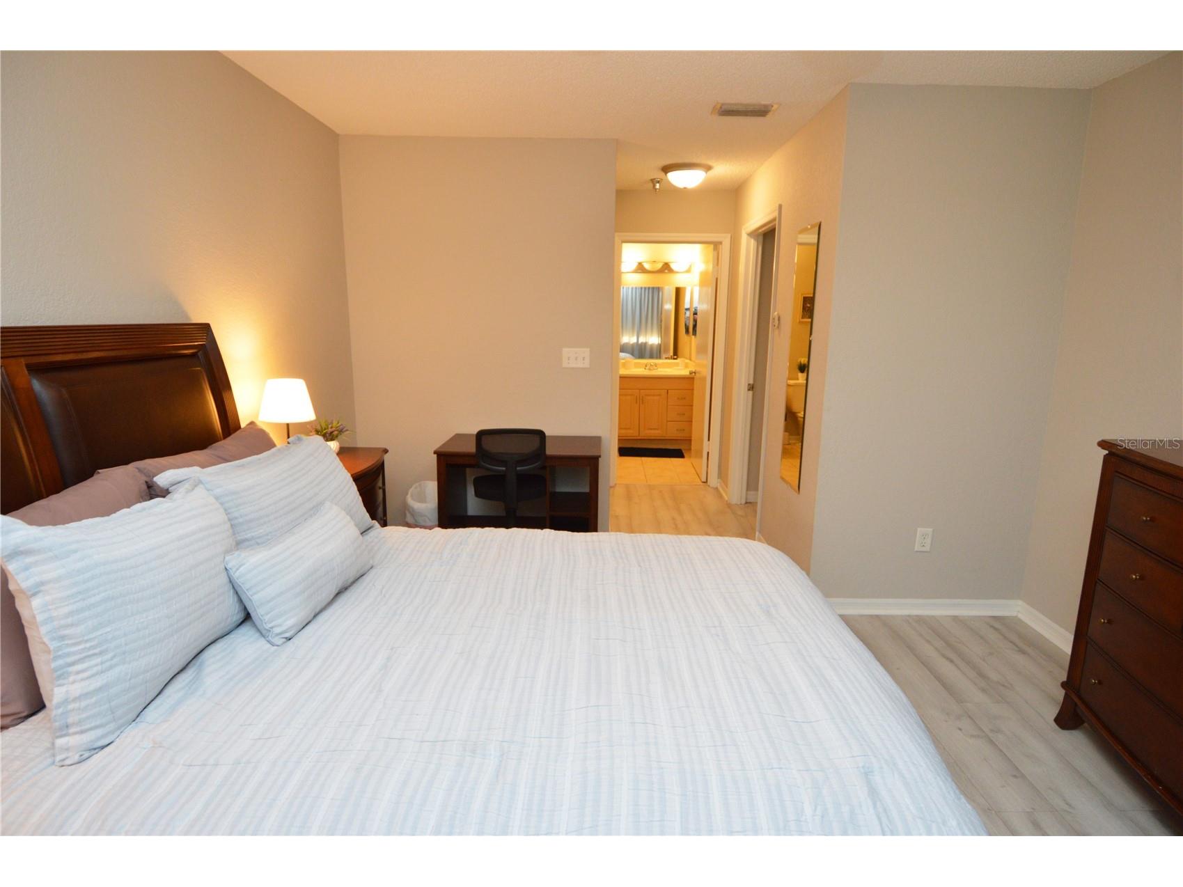 10265 Gandy Boulevard N #1711 Saint Petersburg FL 33702 TB8478275 image40
