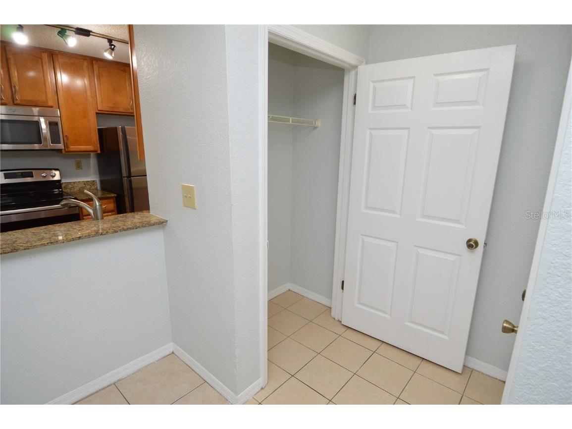 10265 Gandy Boulevard N #1801 Saint Petersburg FL 33702 TB8427241 image4