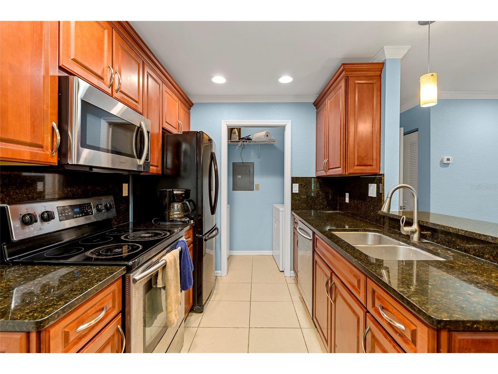 10265 Gandy Boulevard N #813 Saint Petersburg FL 33702 A4689495 image8