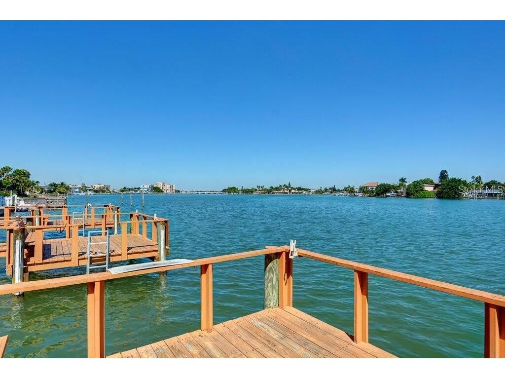 10265 Gulf Boulevard #A301 Saint Petersburg FL 33706 TB8473374 image15
