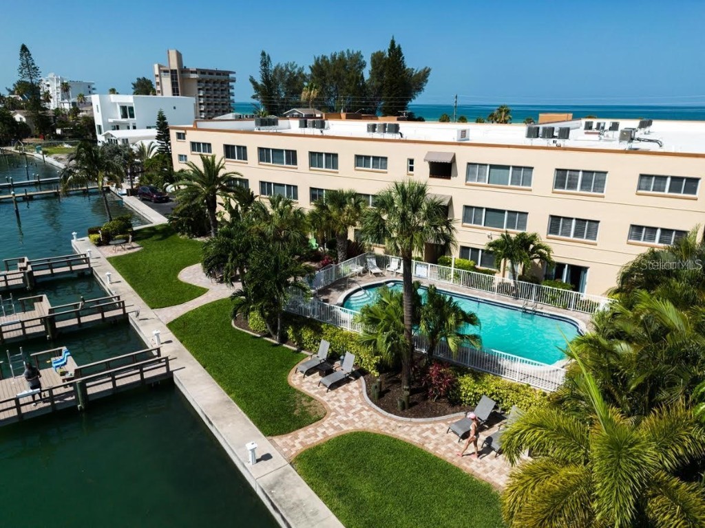 10265 Gulf Boulevard #A308 Saint Petersburg FL 33706 TB8435343 image1