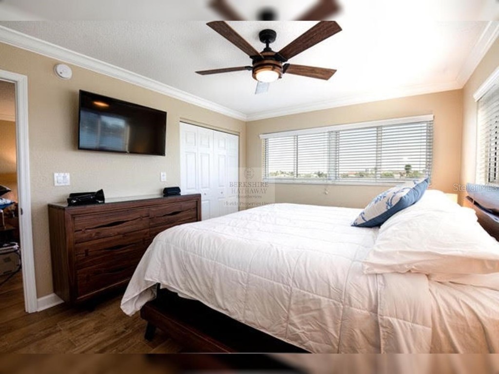 10265 Gulf Boulevard #A308 Saint Petersburg FL 33706 TB8435343 image19