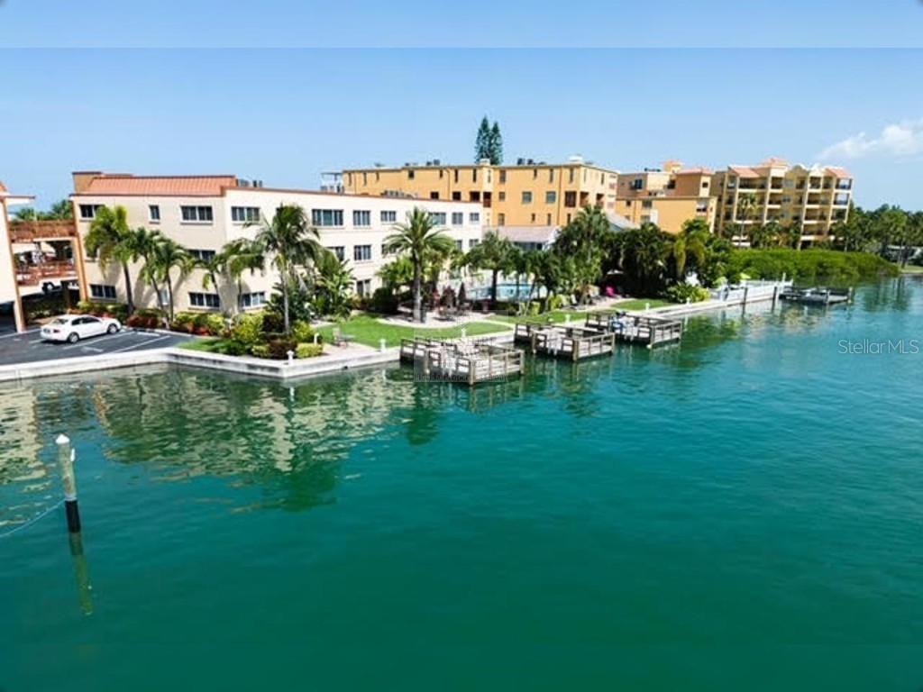 10265 Gulf Boulevard #A308 Saint Petersburg FL 33706 TB8435343 image3