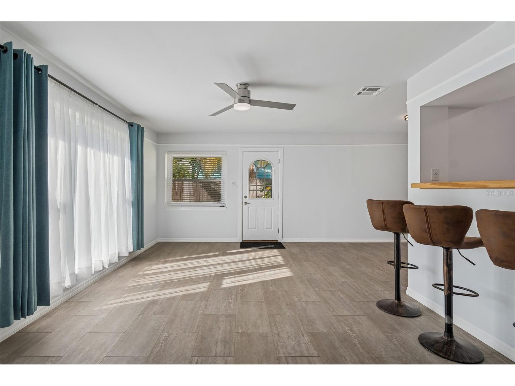 1027 15th Street N Saint Petersburg FL 33705 TB8480066 image10