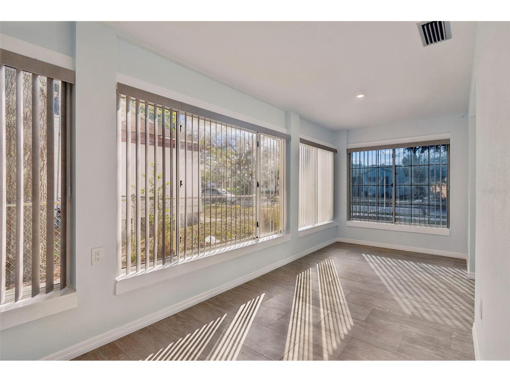 1027 15th Street N Saint Petersburg FL 33705 TB8480066 image12