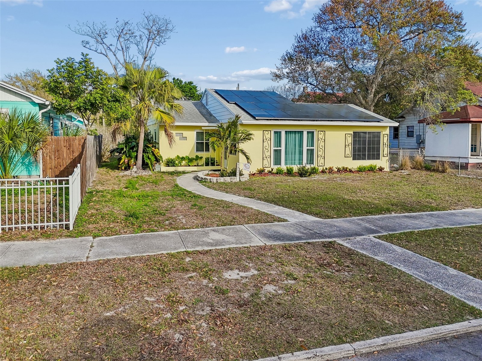 1027 15th Street N Saint Petersburg FL 33705 TB8480066 image2