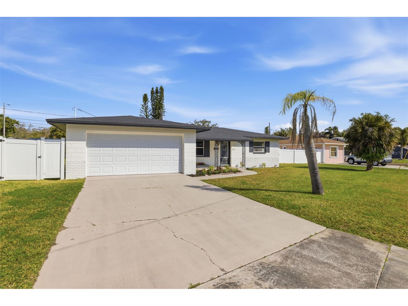 1027 27th Avenue S Saint Petersburg FL 33705 TB8478606 image1