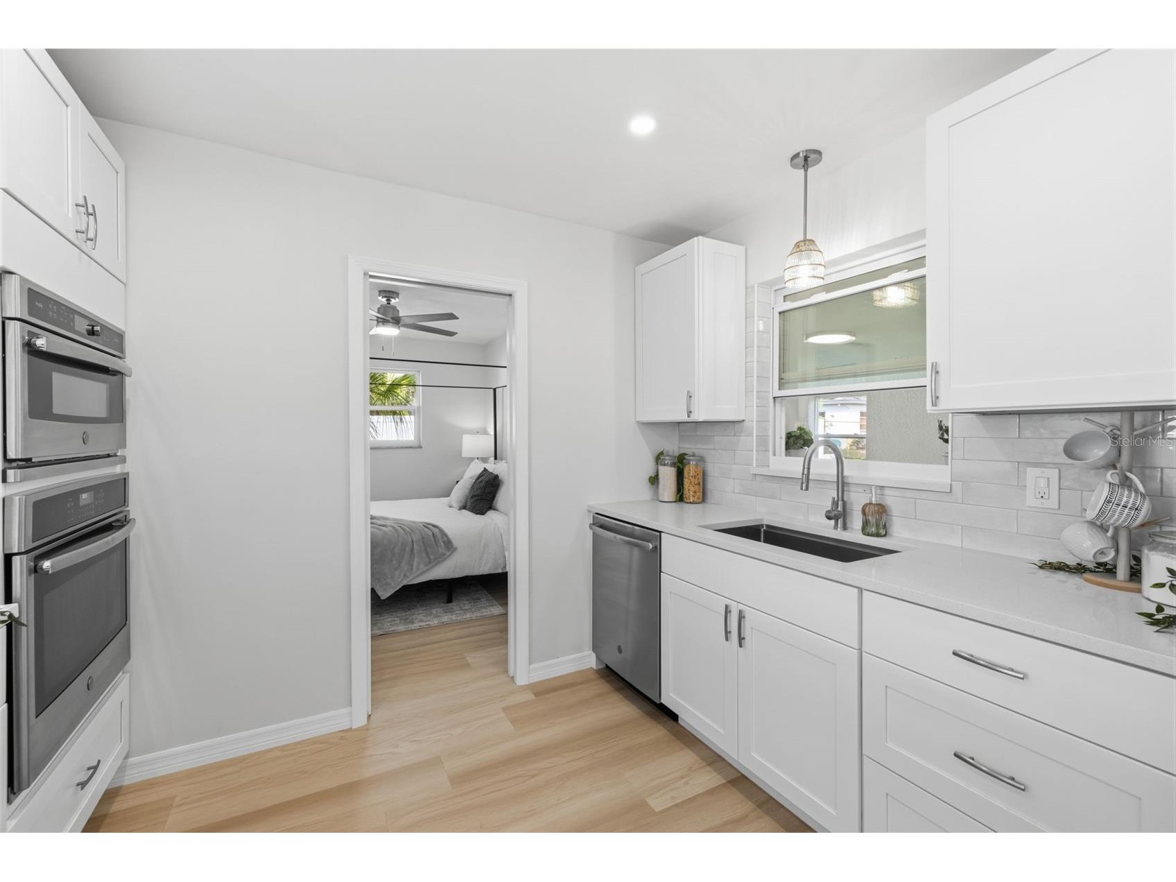 1027 27th Avenue S Saint Petersburg FL 33705 TB8478606 image10