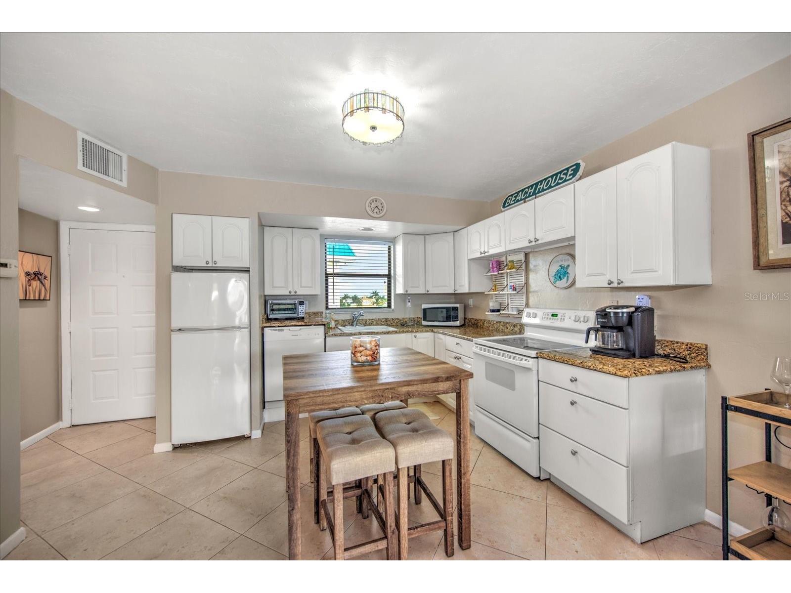 1027 Anglers Cove #B502 Marco Island FL 34145 D6148038 image15