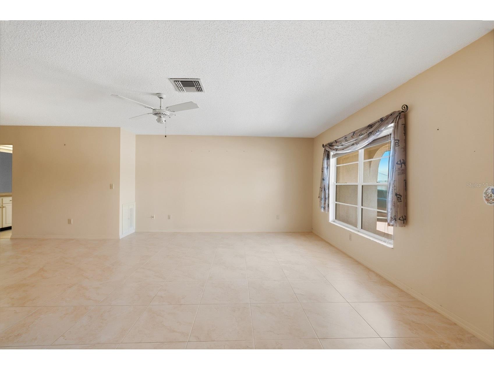 1027 Bluewater Drive Sun City Center FL 33573 TB8505431 image6