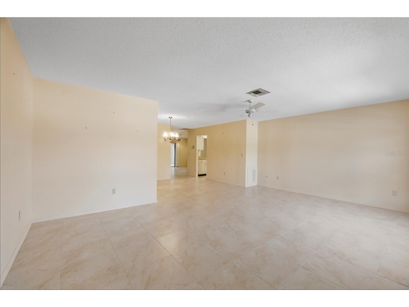 1027 Bluewater Drive Sun City Center FL 33573 TB8505431 image7