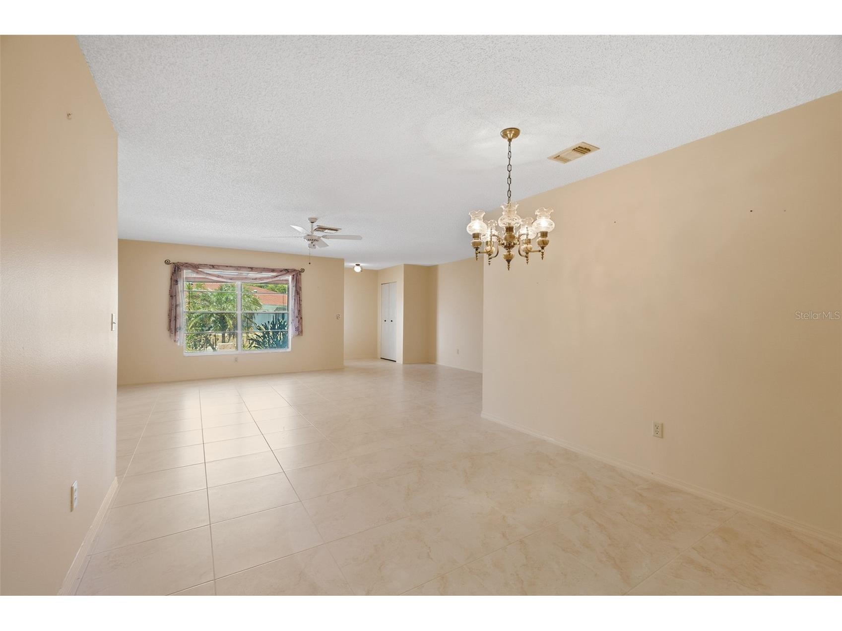 1027 Bluewater Drive Sun City Center FL 33573 TB8505431 image9