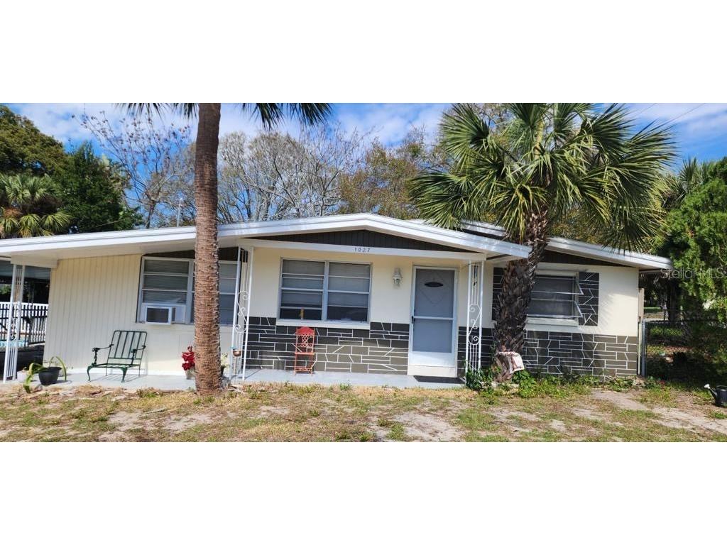 1027 Columbia Avenue Palm Harbor FL 34683 T3515682 image1