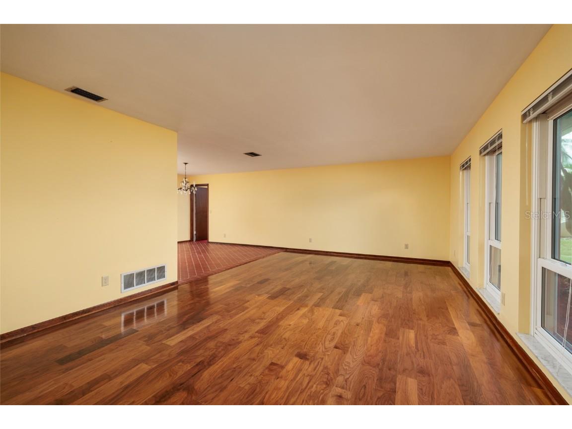 1027 Grovewood Court Clearwater FL 33764 TB8418574 image19