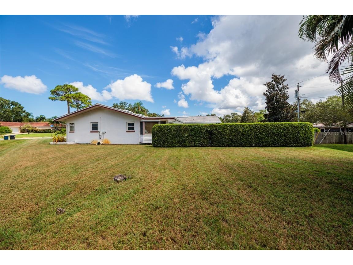 1027 Grovewood Court Clearwater FL 33764 TB8418574 image23