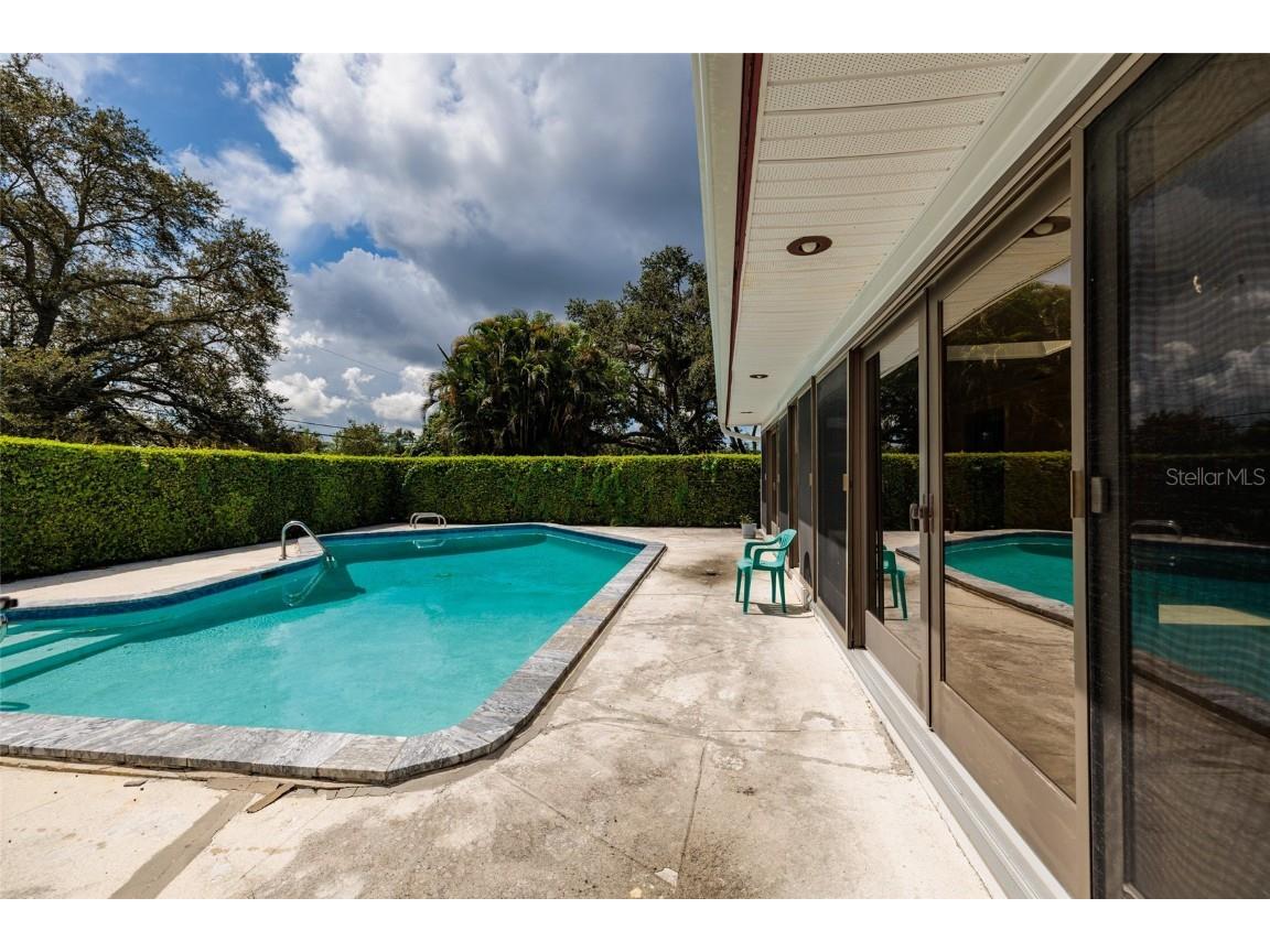 1027 Grovewood Court Clearwater FL 33764 TB8418574 image25