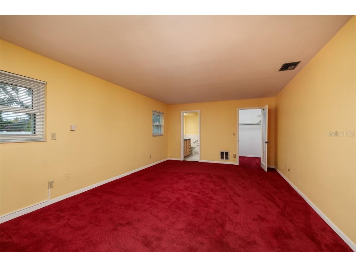 1027 Grovewood Court Clearwater FL 33764 TB8418574 image32