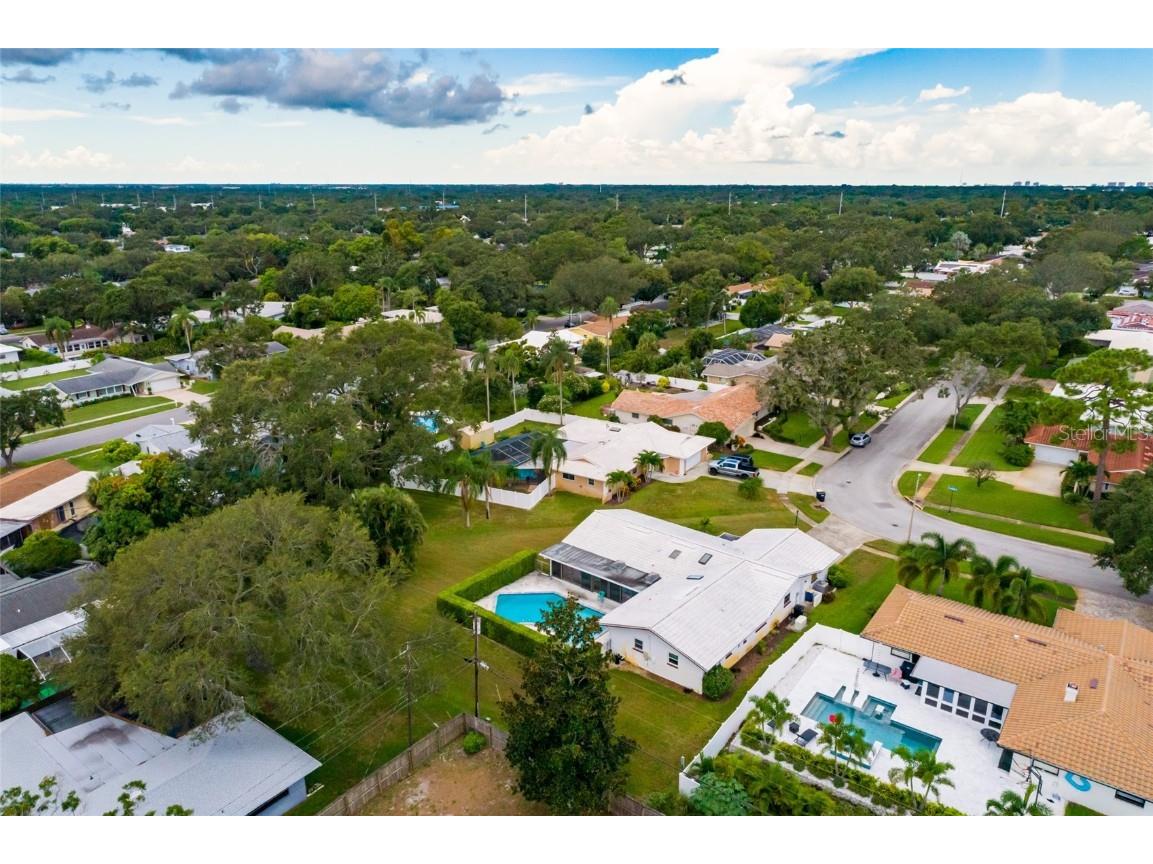 1027 Grovewood Court Clearwater FL 33764 TB8418574 image43