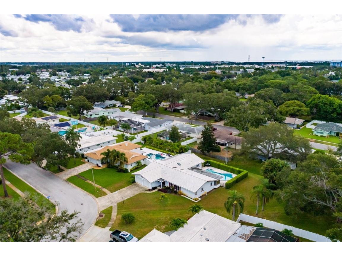 1027 Grovewood Court Clearwater FL 33764 TB8418574 image45