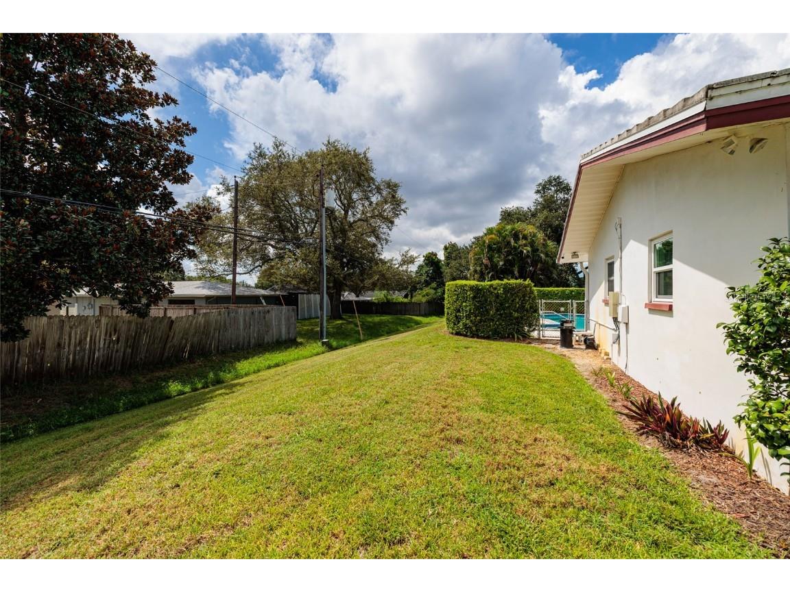 1027 Grovewood Court Clearwater FL 33764 TB8418574 image50