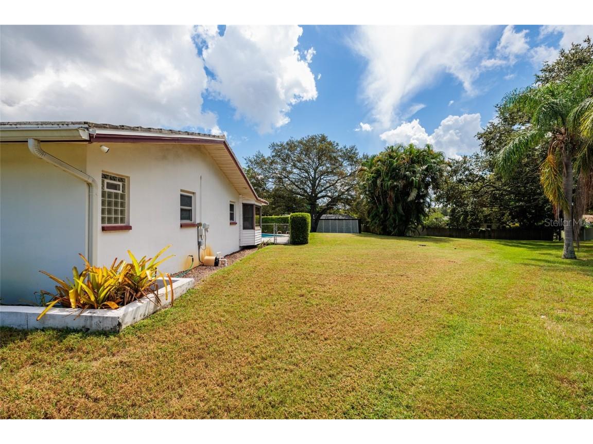 1027 Grovewood Court Clearwater FL 33764 TB8418574 image51