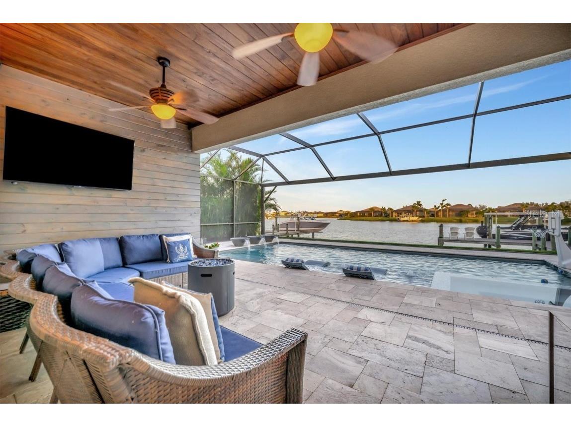 1027 Kestrel Court Bradenton FL 34208 - MANATEE RIVER A4638414 image1