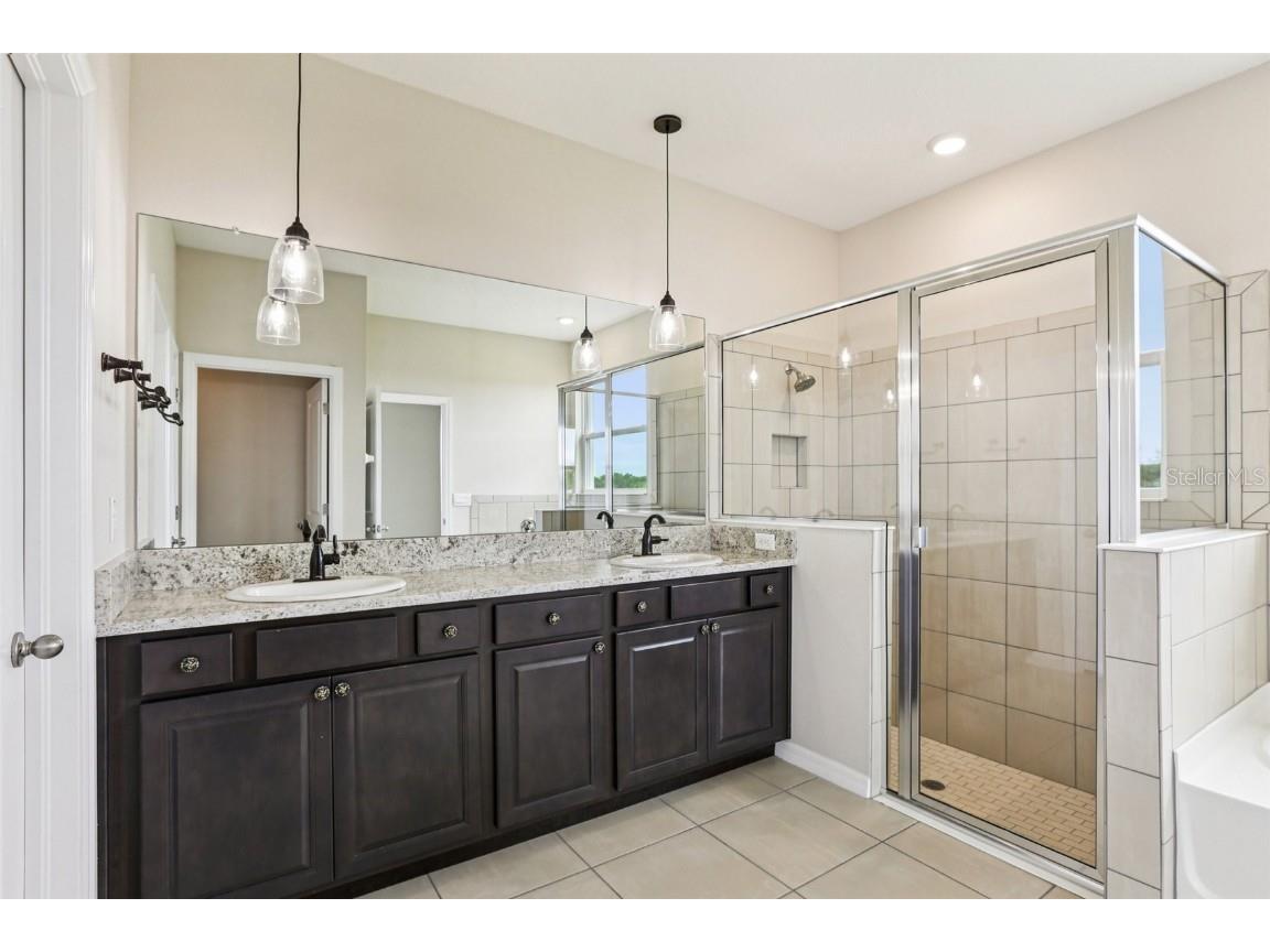 1027 Ocean Spray Drive Ruskin FL 33570 TB8438269 image32