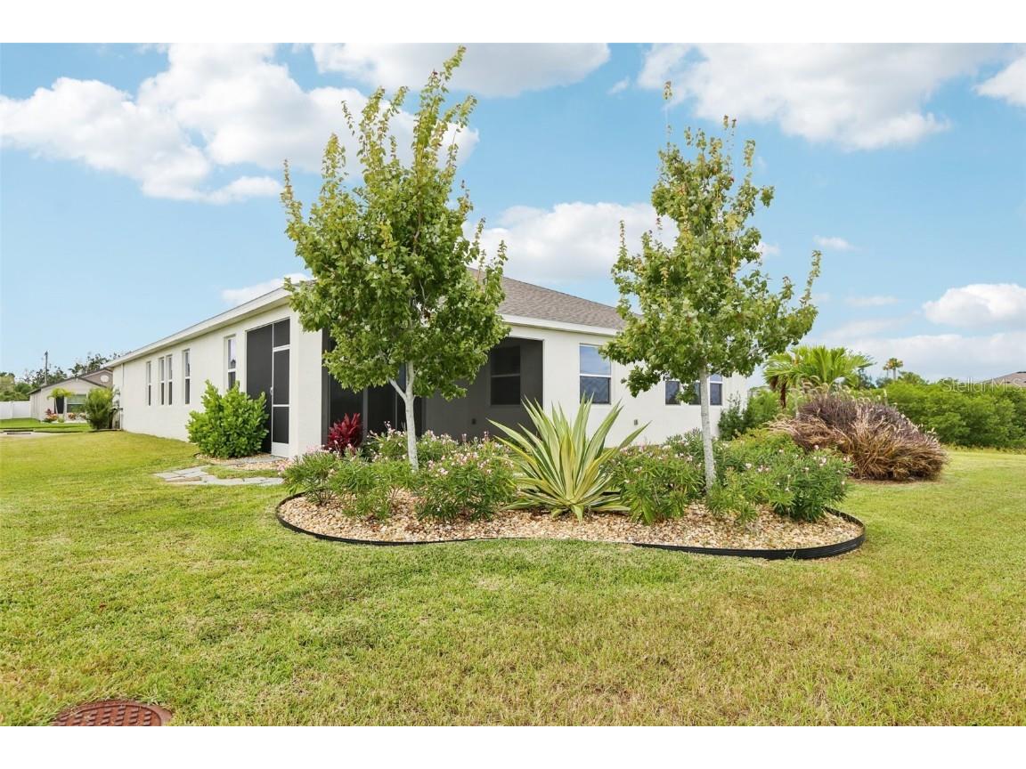 1027 Ocean Spray Drive Ruskin FL 33570 TB8438269 image54