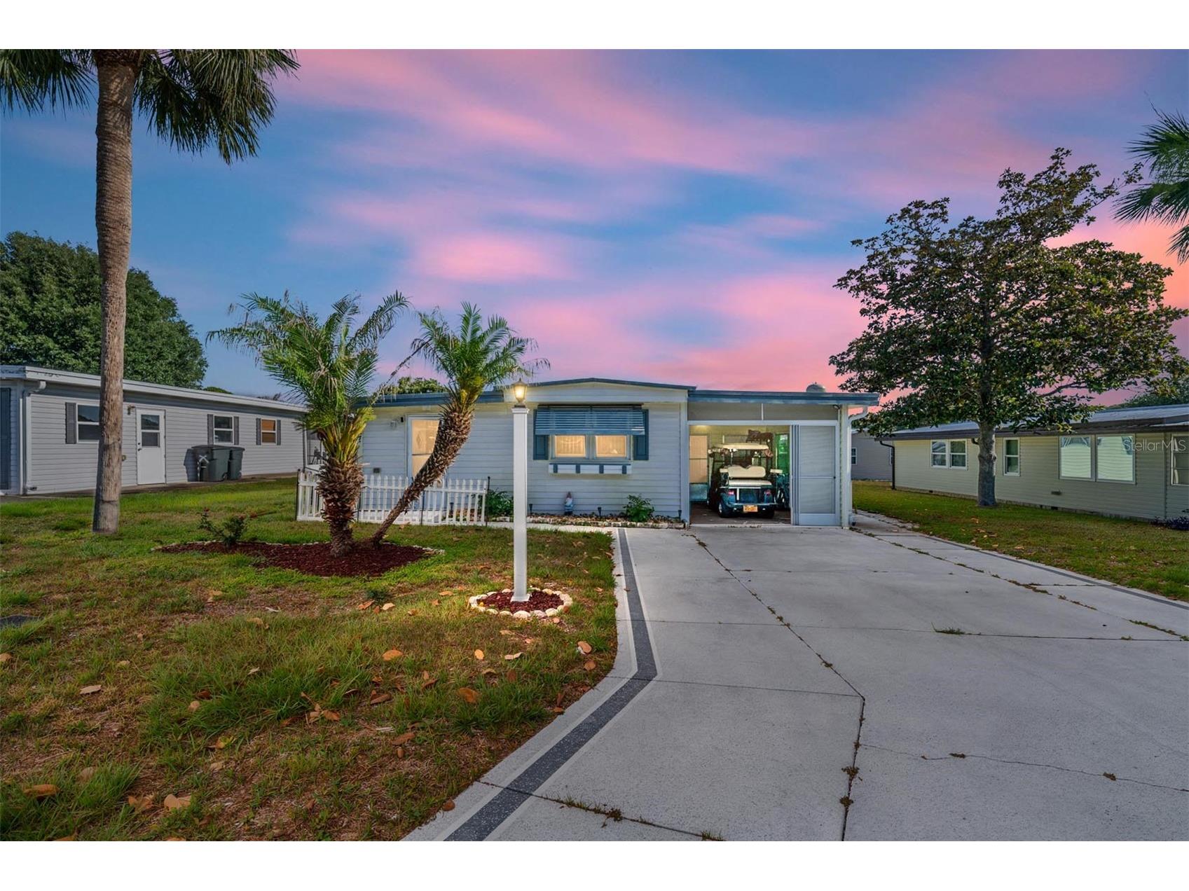 1027 Vermont Avenue Lady Lake FL 32159 W7886202 image1