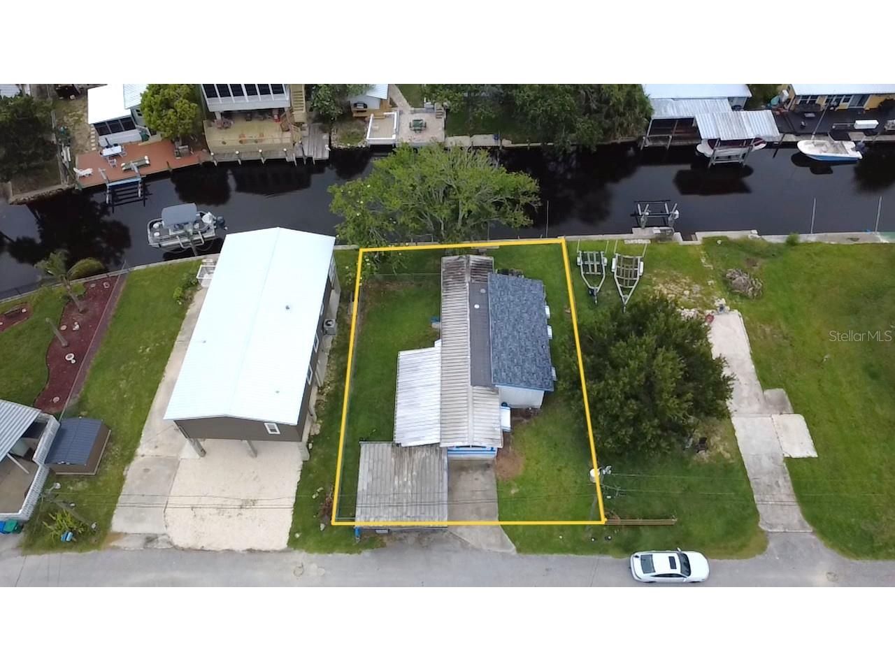 10270 W Grotto Court Homosassa FL 34448 - HOMOSASSA RIVER CANAL OM726447 image1