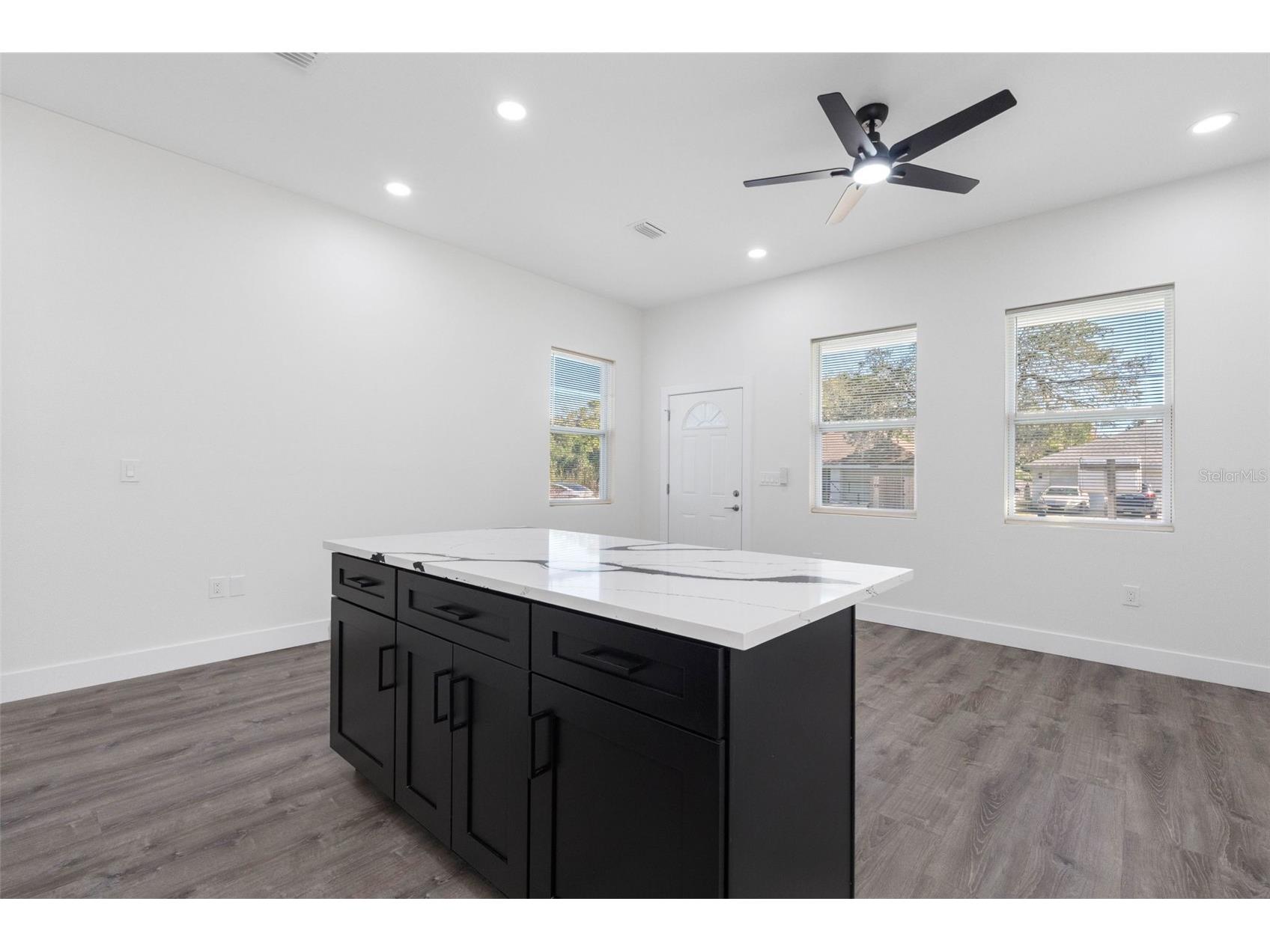 10271 Lake Drive New Port Richey FL 34654 TB8458832 image17