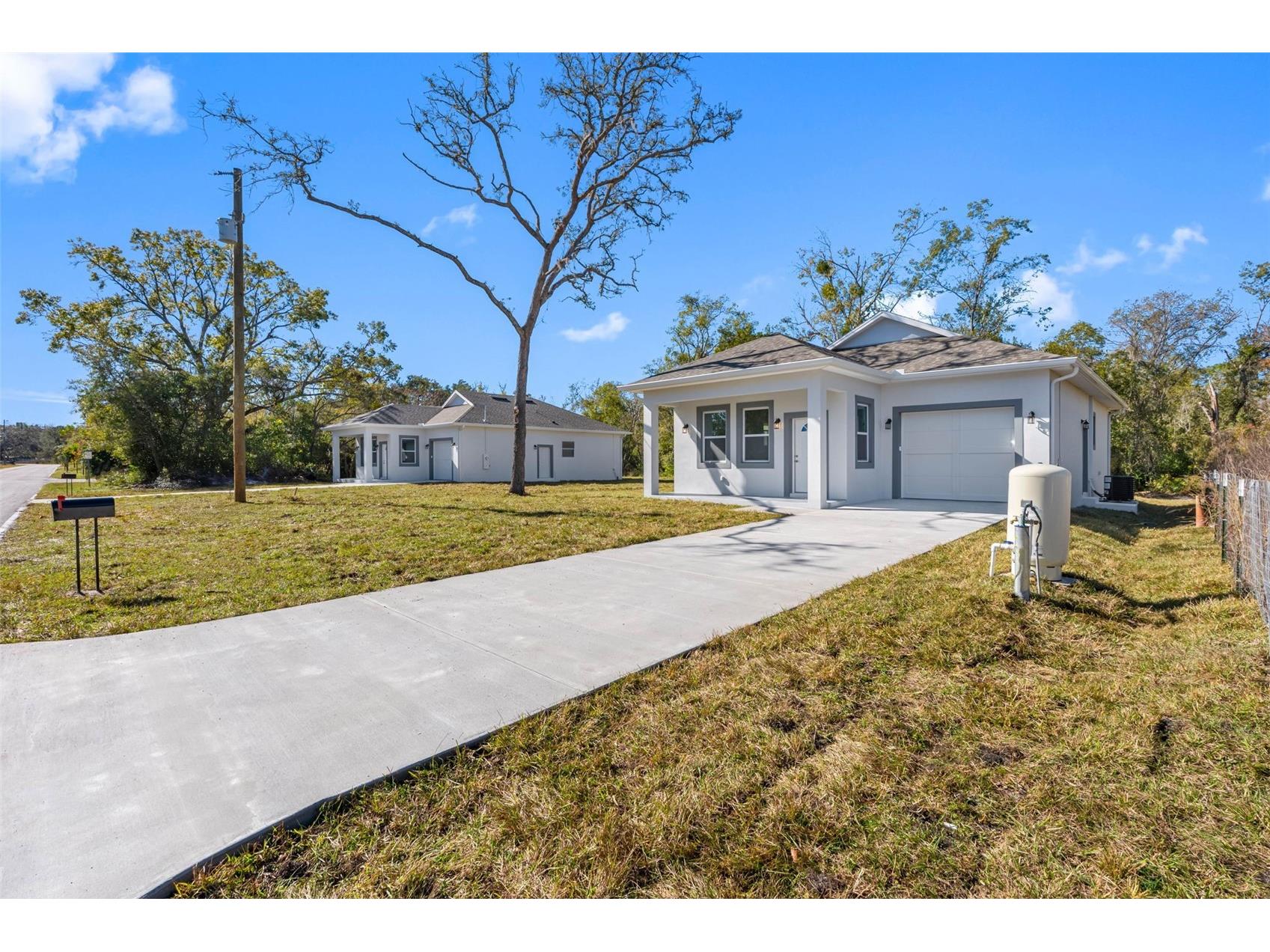 10271 Lake Drive New Port Richey FL 34654 TB8458832 image2