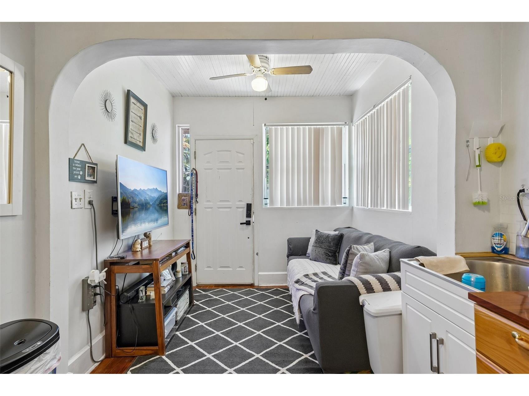 1028 8th Avenue S Saint Petersburg FL 33705 TB8508752 image5