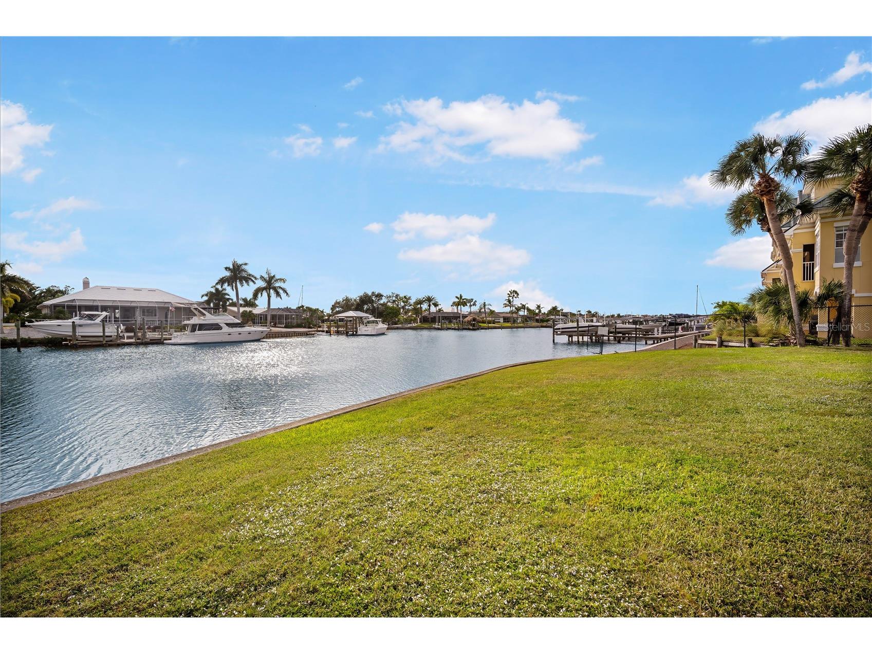 1028 Apollo Beach Boulevard #17 Apollo Beach FL 33572 - TAMPA BAY/GULF OF MEXICO TB8448000 image5