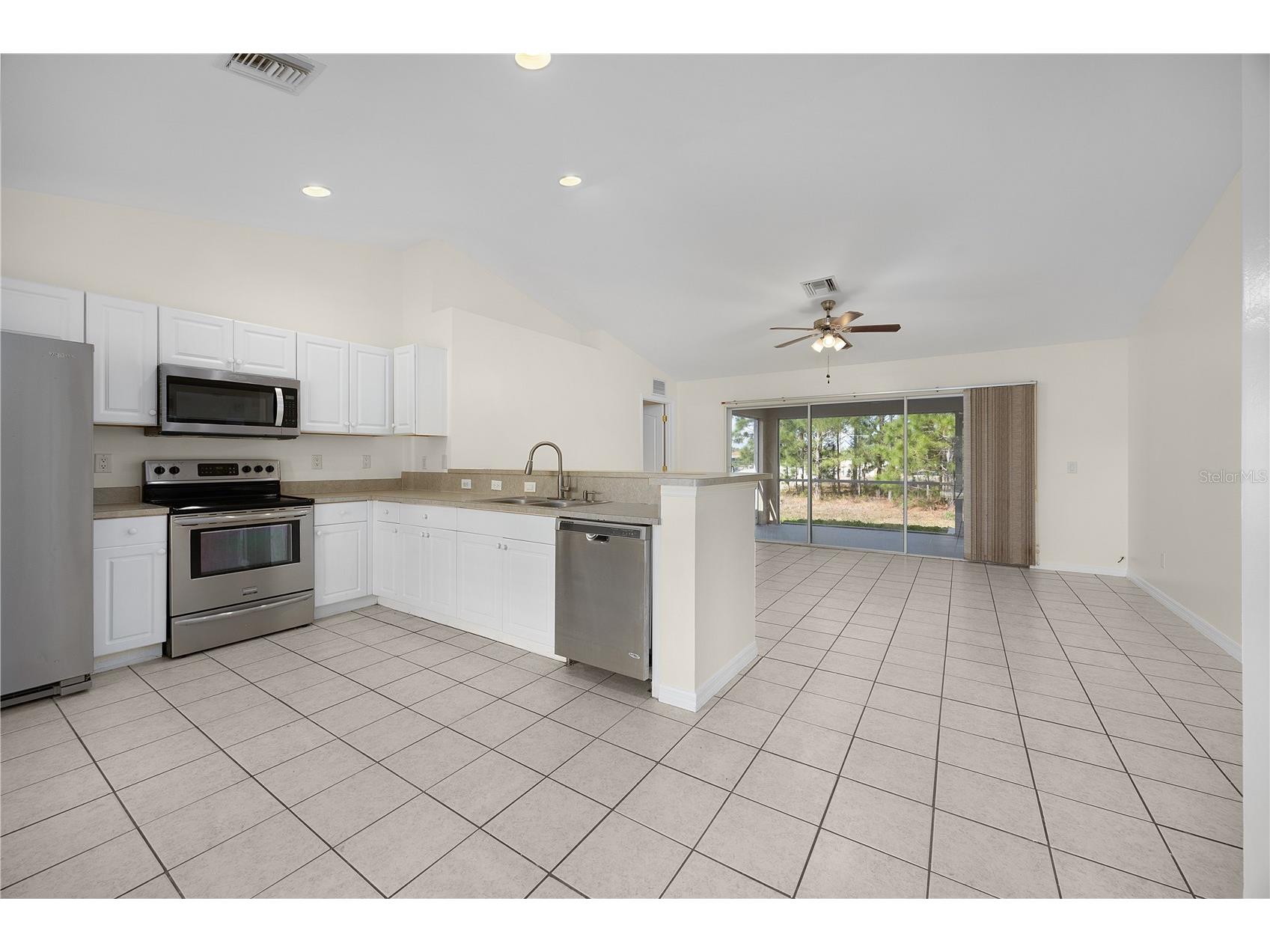 1028 Columbus Boulevard S Lehigh Acres FL 33974 TB8502287 image5