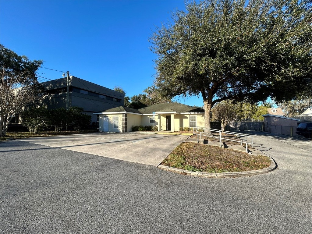 1028 E Silver Springs Boulevard #BLDG 100 Ocala FL 34470 OM672240 image1