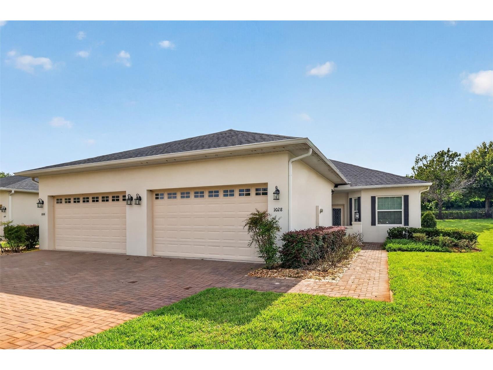 1028 Green Gate Boulevard Groveland FL 34736 - CANAL TO LAKE HIAWATHA / LAKE G5113258 image1