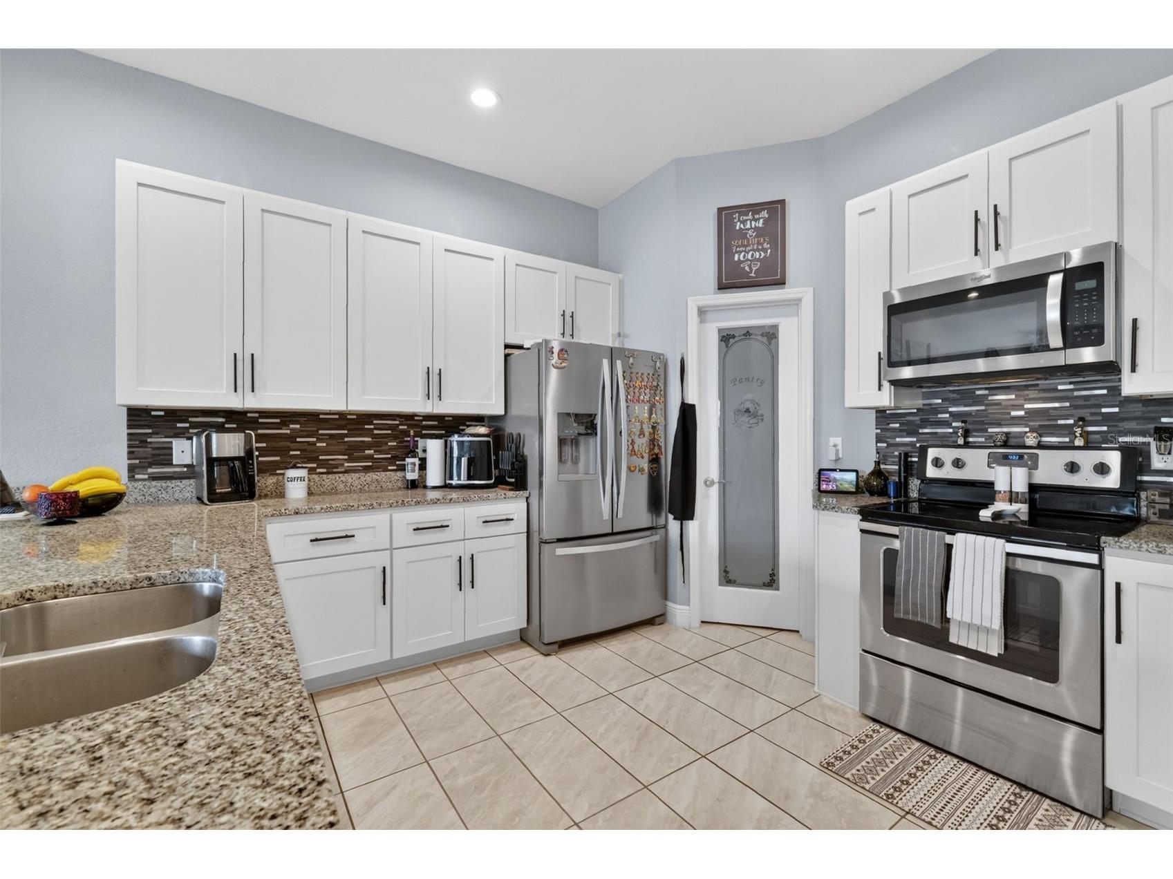 1028 Green Gate Boulevard Groveland FL 34736 - CANAL TO LAKE HIAWATHA / LAKE G5113258 image4
