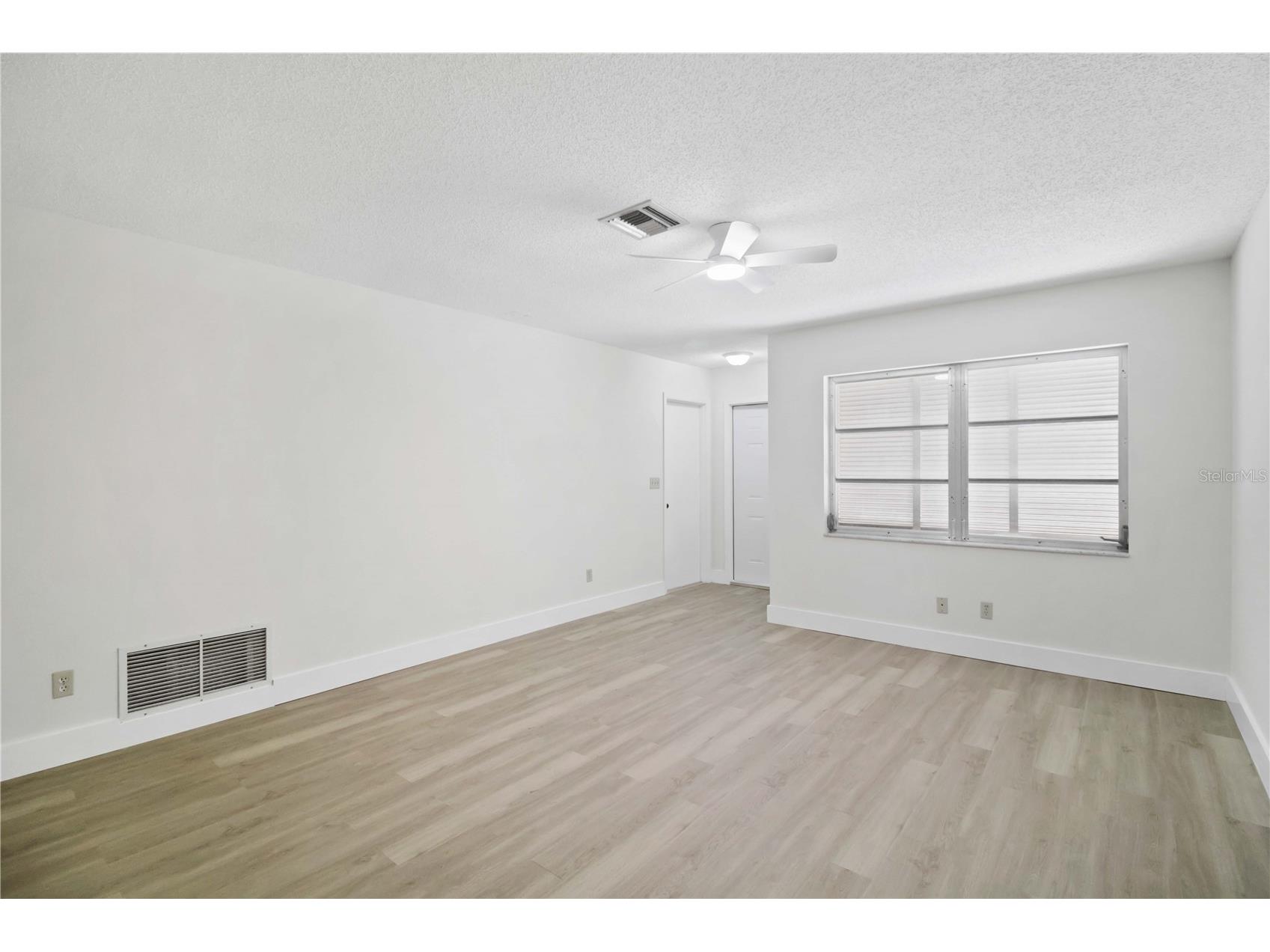 1028 Lillian Street Venice FL 34285 A4689709 image7